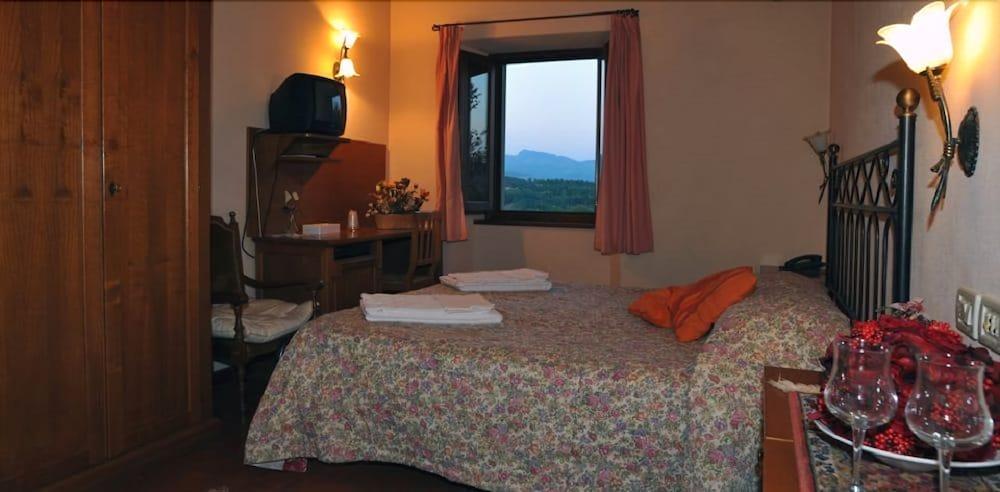 La Torricella Hotel Poppi Luaran gambar