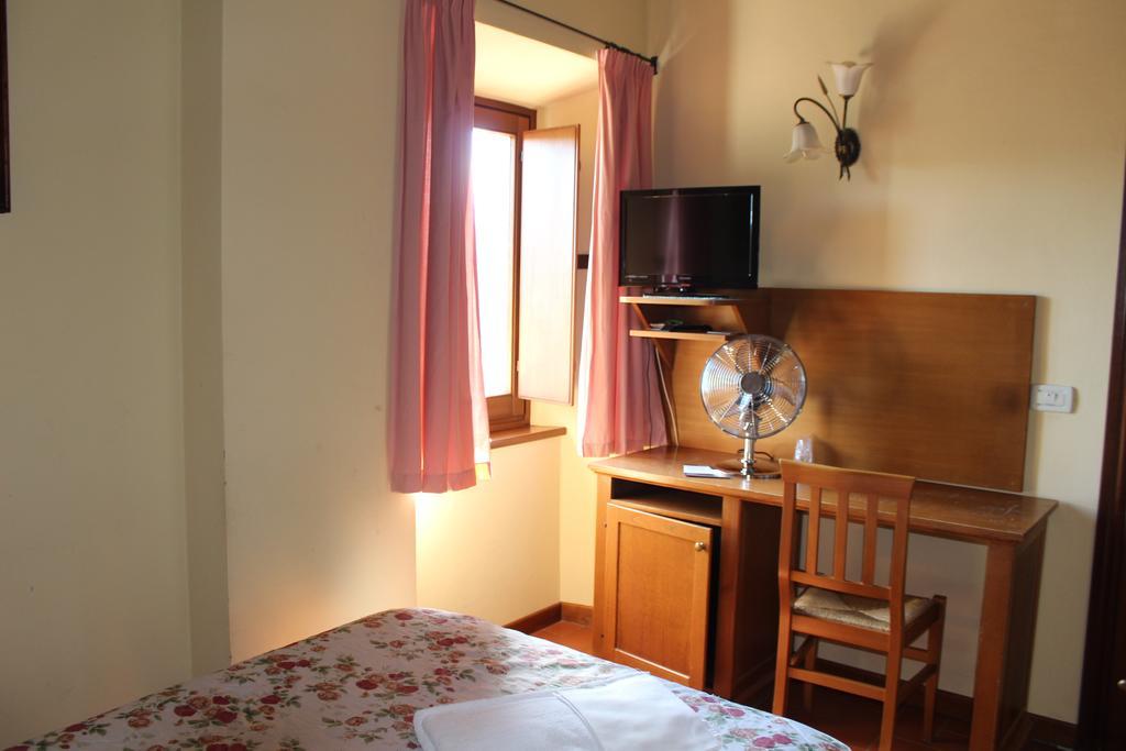 La Torricella Hotel Poppi Luaran gambar