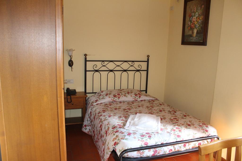 La Torricella Hotel Poppi Bilik gambar